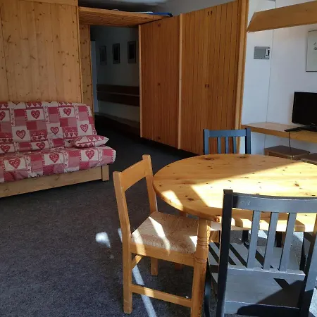Appartement Cosy 5 Pers. à Arc 1600, Aux Pieds, Proche Commerces, Animaux Acceptés, Wi-fi Inclus - Fr-1-411-373